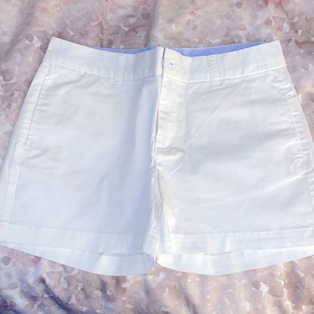 ☀️ NWOT - Gap White Khakis Size 2 ☀️